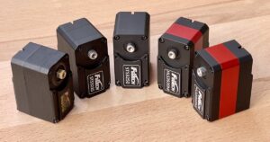Practical Comparison of Smart Serial Servo Motors for Robotics