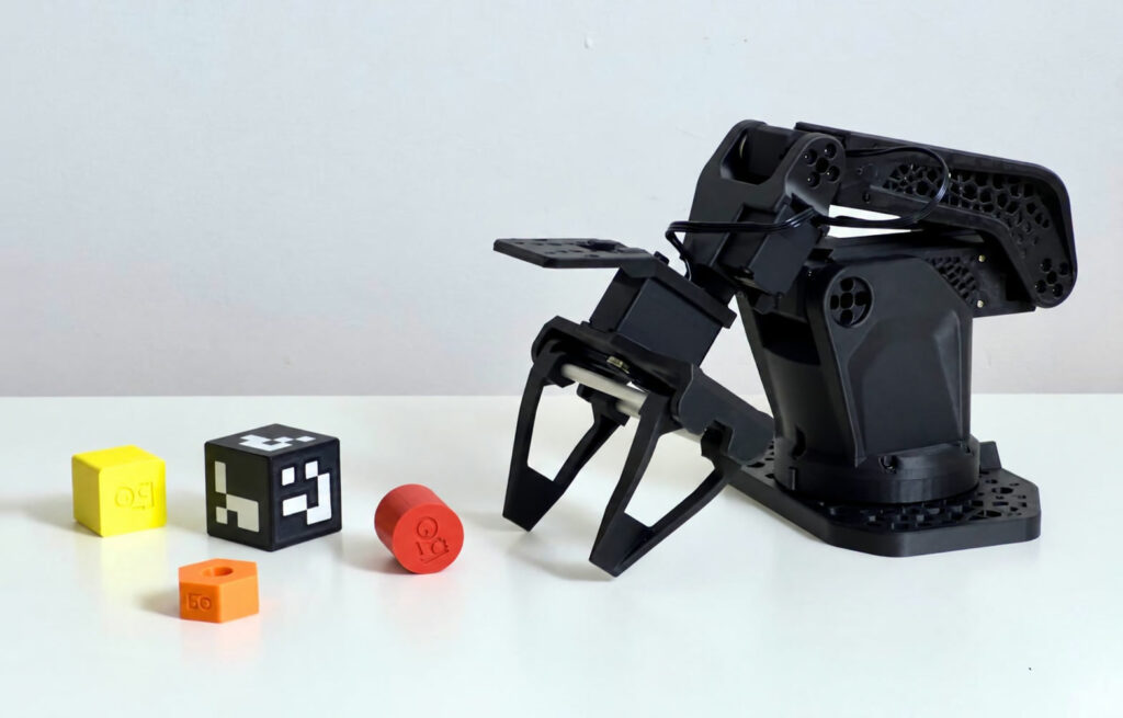 Kit de braço robótico SO-ARM102